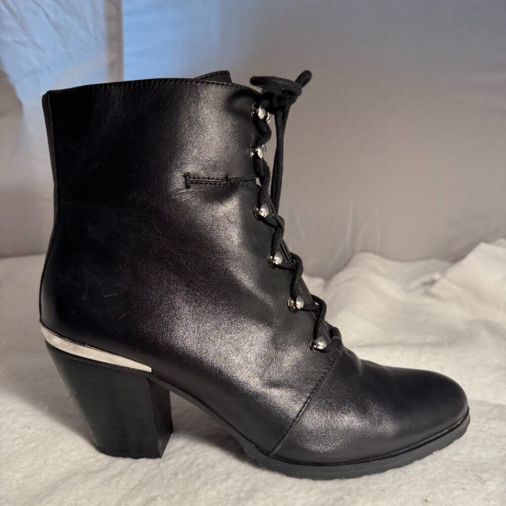 Aimee Kestenberg Black Leather Lace-up Ankle Boots - 8.0 - Zipper Closure - Picture 7 of 10